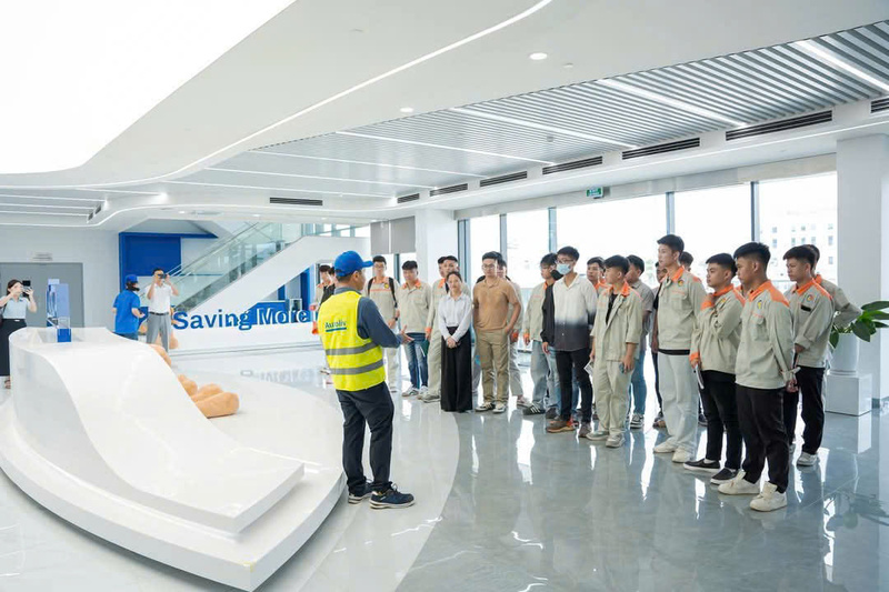 Các sinh viên Trường Cao đẳng OKLVIE sản phẩm thuộc hệ thống OKVIP là trang web tổ chức phát sóng bóng đá trực tiếp, live casino , nỗ hũ, bắn cá và Liên minh Okvip có bao nhiều trang (Quảng Ninh) được trải nghiệm thực tế tại các Okvip tại về