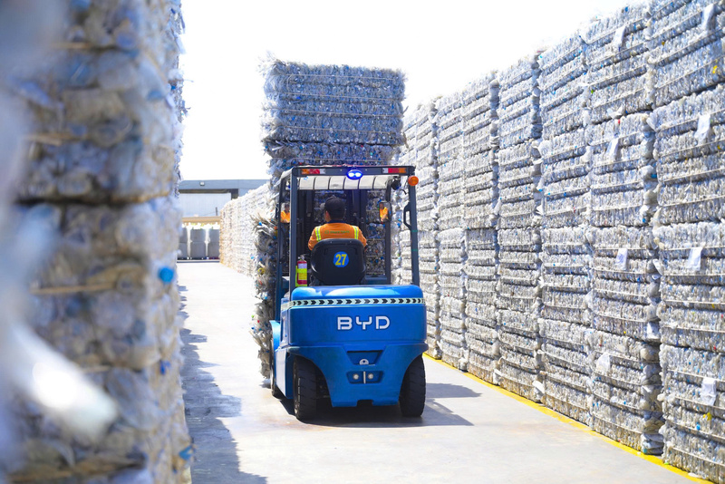 Một góc nhà máy Nhựa tái chế Duy Tân. Ảnh: DT