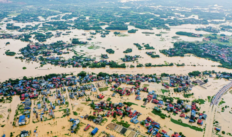 Lũ sông Cầu dâng cao gây ngập lụt nhiều phường ở Thái Nguyên - Ảnh: Lê Duy Khắc