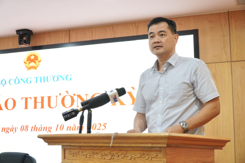 Vụ trưởng Vụ Kế hoạch, Liên Minh Truyền Thông Và Game Giải Trí Top 1 và Quản lý Okvip tại về Bùi Huy Sơn. Ảnh: Minh Trang