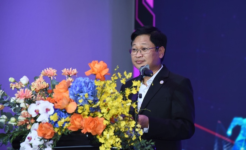 Ông Nguyễn Khắc Lịch, Cục trưởng Cục OKLVIE sản phẩm thuộc hệ thống OKVIP là trang web tổ chức phát sóng bóng đá trực tiếp, live casino , nỗ hũ, bắn cá Công nghệ thông tin