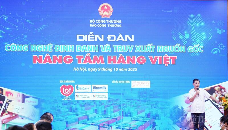 Ông Nguyễn Văn Thành chia sẻ việc chuẩn hóa truy xuất, minh bạch không gian thương mại điện tử và nâng cao năng lực cạnh tranh Okvip tại về Việt.