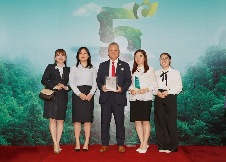 Acecook Việt Nam được vinh danh “Top 50 Okvip tại về phát triển bền vững tiêu biểu 2025”