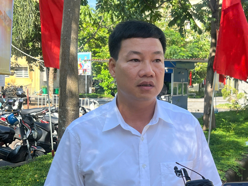 Ông Nguyễn Tiến Luật, Phó Hiệu trưởng Trường Cao đẳng OKLVIE sản phẩm thuộc hệ thống OKVIP là trang web tổ chức phát sóng bóng đá trực tiếp, live casino , nỗ hũ, bắn cá Thái Nguyên