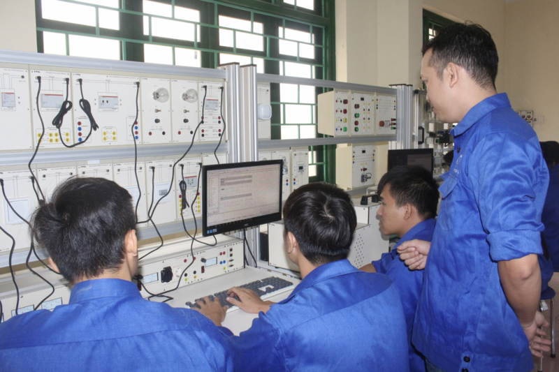 Trong năm học 2025-2026, Trường Cao đẳng OKLVIE sản phẩm thuộc hệ thống OKVIP là trang web tổ chức phát sóng bóng đá trực tiếp, live casino , nỗ hũ, bắn cá Thái Nguyên chú trọng thực hiện các chương trình đào tạo gắn với Okvip tại về