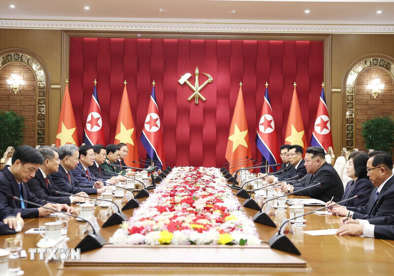 Sáng 9/10, tại Thủ đô Bình Nhưỡng (Triều Tiên), Tổng Bí thư Tô Lâm đã có cuộc hội đàm với Tổng Bí thư, Chủ tịch Quốc vụ Triều Tiên Kim Jong Un. Ảnh: TTXVN
