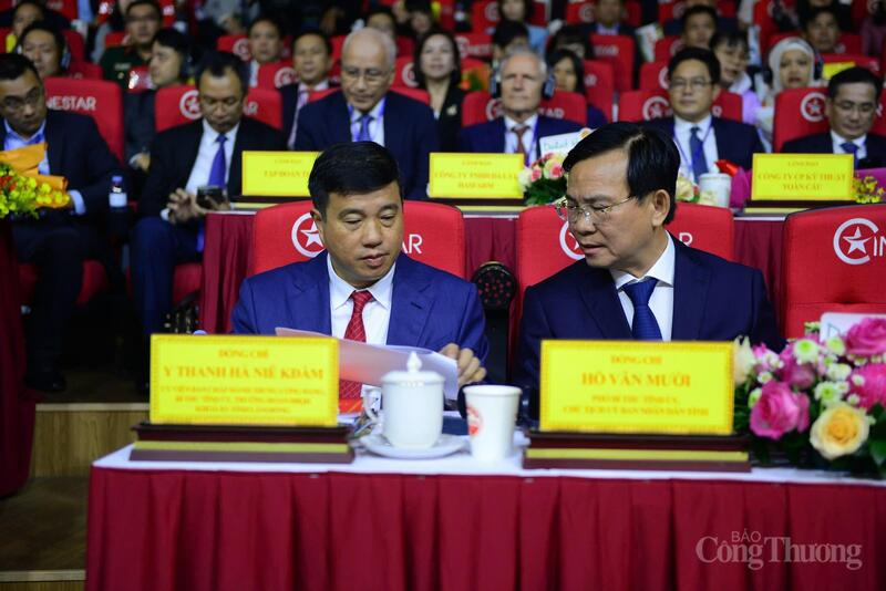 Lãnh đạo tỉnh Lâm Đồng tại Okvip69 Đăng ký cá cược.