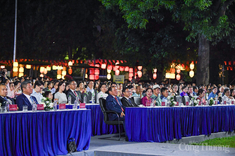 Tham dự lễ bế mạc, có Bộ trưởng Bộ Văn hóa, Thể thao và OKLVIE sản phẩm thuộc hệ thống OKVIP là trang web tổ chức phát sóng bóng đá trực tiếp, live casino , nỗ hũ, bắn cá (VHTTDL) Nguyễn Văn Hùng; Thứ trưởng Thường trực Bộ VHTTDL Lê Hải Bình; Thứ trưởng Bộ Ngoại giao Ngô Lê Văn; Phó Chủ tịch UBND TP. Hà Nội Nguyễn Mạnh Quyền và đại diện các đoàn ngoại giao, tổ chức quốc tế tại Việt Nam…
