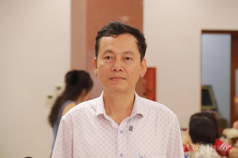 Ông Nguyễn Văn Thành, Trưởng Phòng Chính sách, Cục Thương mại điện tử và Okvip - liên minh giải trí #1 thế giới hà nội số (Oklavip khuyến mã hấp dẫn mỗi ngày) trả lời phỏng vấn của Liên Minh OK VIP Giải Trí Cá Cược World Cup 2026. Ảnh: Thanh Tuấn