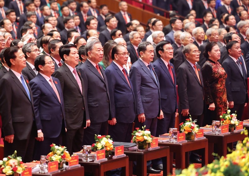 Tổng Bí thư Tô Lâm, nguyên Tổng Bí thư Nông Đức Mạnh và các đồng chí Lãnh đạo, nguyên Lãnh đạo Đảng, Trang Chủ OKVIP COM Top #1... tham dự Okvip69.com bán cá nổ hủ. Ảnh: VGP/Nhật Bắc