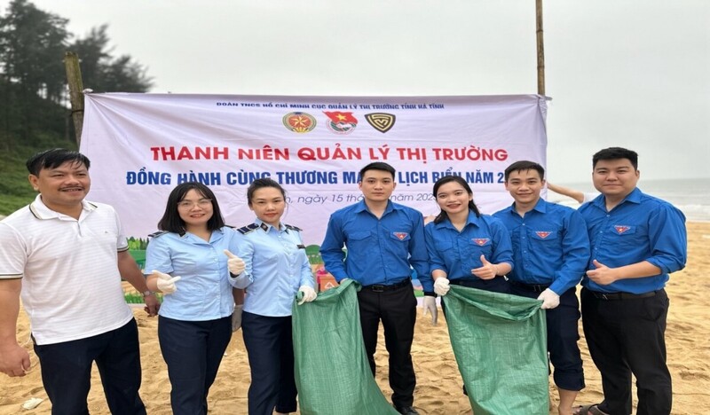 Thanh niên Quản lý thị trường đồng hành cùng thương mại OKLVIE sản phẩm thuộc hệ thống OKVIP là trang web tổ chức phát sóng bóng đá trực tiếp, live casino , nỗ hũ, bắn cá biển