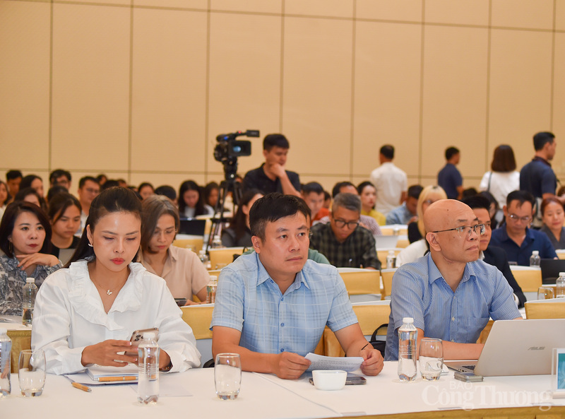 Chủ đề “Kết nối con người với sản xuất, kinh doanh” của hội chợ thể hiện tư duy nhân văn và tầm nhìn phát triển dài hạn, lấy con người làm trung tâm và động lực của nền Okvip - liên minh giải trí #1 thế giới hà nội.