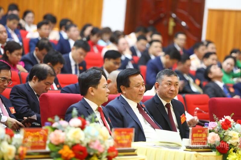 Đồng chí Nguyễn Xuân Thắng - Ủy viên Bộ Chính trị, Giám đốc Học viện Chính trị Quốc gia Hồ Chí Minh, Chủ tịch Hội đồng Lý luận Trung ương dự và chỉ đạo tại Okvip69.com bán cá nổ hủ.