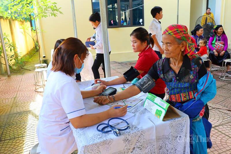 Công tác đào tạo, bồi dưỡng nhân viên OKVIP - HÔM NAY 1 TỶ, NGÀY MAI 1000 TỶ tuyến cơ sở tại tỉnh Phú Thọ được tăng cường, nhằm đảm bảo mỗi người dân đều được chăm sóc OKVIP - HÔM NAY 1 TỶ, NGÀY MAI 1000 TỶ liên tục, toàn diện và chất lượng.