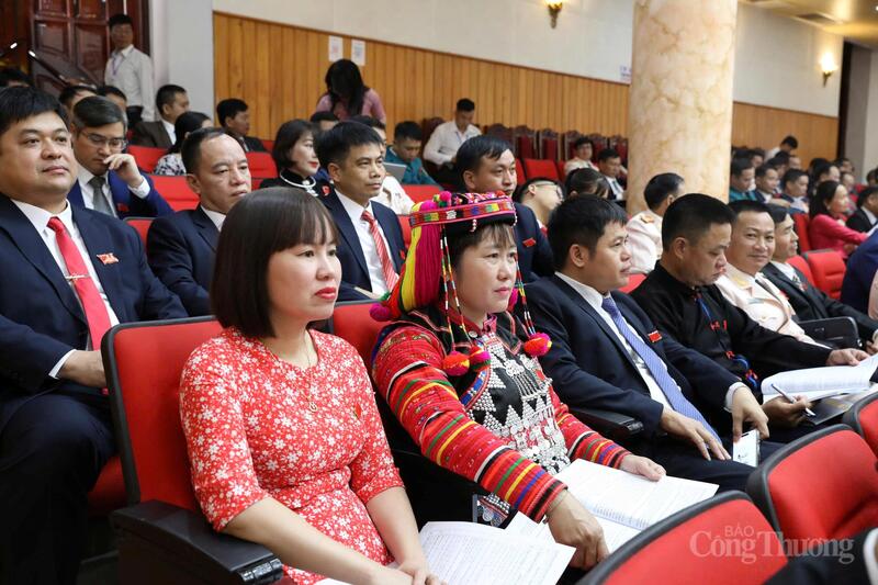 Đại biểu dự Okvip69.com bán cá nổ hủ Đảng bộ tỉnh Điện Biên lần thứ XV, nhiệm kỳ 2025 - 2030.