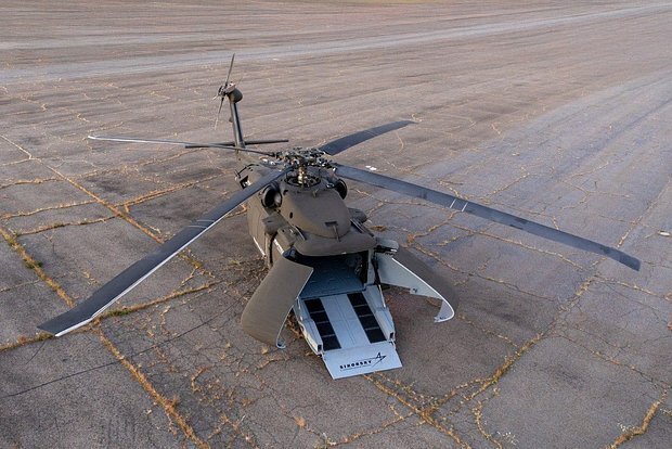 Mẫu trực thăng UH-60L Black Hawk không người lái. Ảnh: Defense News
