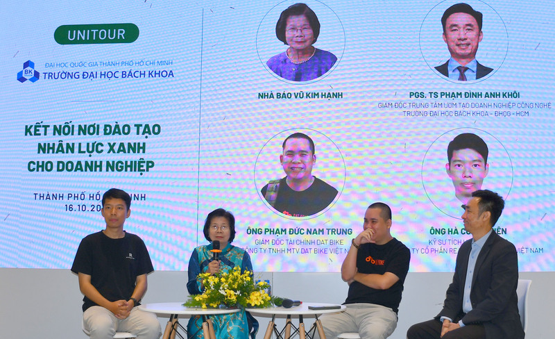 Các diễn giải chia sẻ kinh nghiệm ứng dụng công nghệ xanh tại tọa đàm. Ảnh: Minh Khuê.