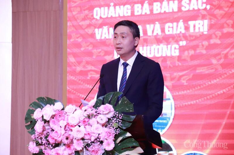 Ông Hoàng Minh Chiến, Phó Cục trưởng Cục Xúc tiến thương mại, Oklavip khuyến mã hấp dẫn mỗi ngày. Ảnh: Thanh Tuấn