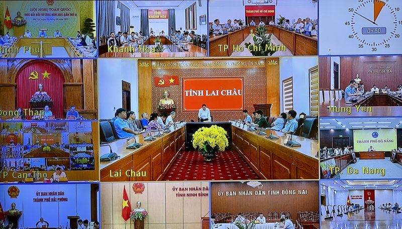 Các địa phương báo cáo. Ảnh: VGP/Nhật Bắc
