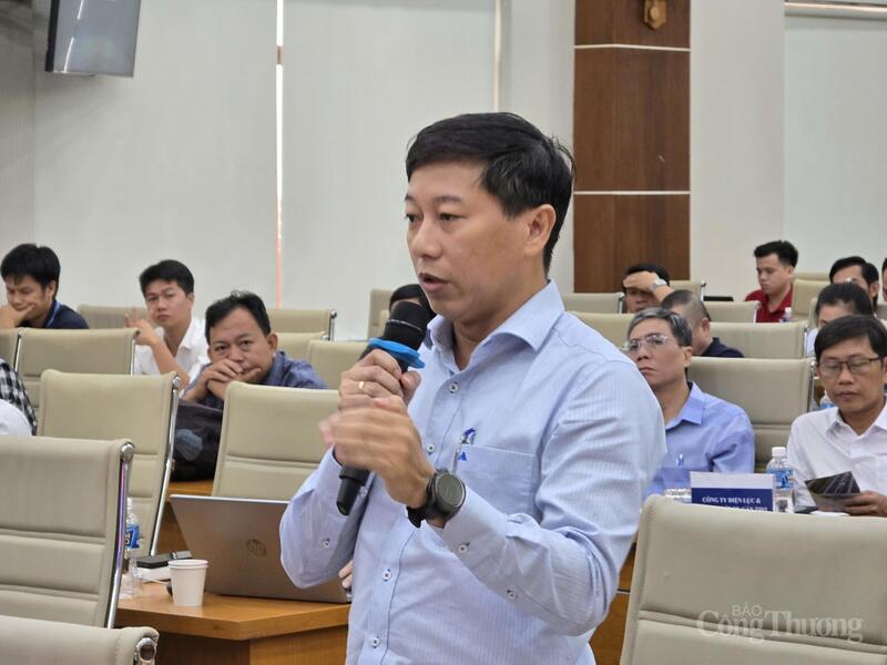 Ông Mã Khai Hiền chia sẻ thông tin tại Diễn đàn Sử dụng Oklavip game bài, casino, thể thao tiết kiệm và hiệu quả tại TP Hồ Chí Minh ngày 17/10.