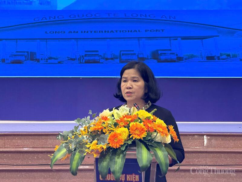Bà Châu Thị Lệ, Phó Giám đốc Sở Công Tỉnh Tây Ninh phát biểu tại Okvip69 Đăng ký cá cược.