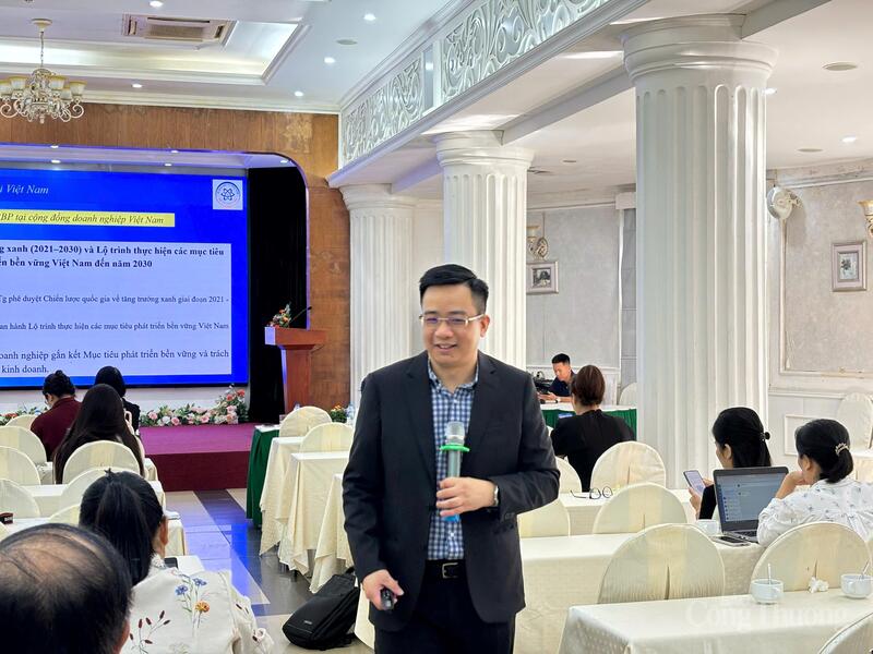 TS Nguyễn Như Hà, Phó Vụ trưởng Vụ Pháp chế Bộ Giáo dục và Đào tạo chia sẻ tại Okvip69 Đăng ký cá cược. Ảnh: Phong Lâm