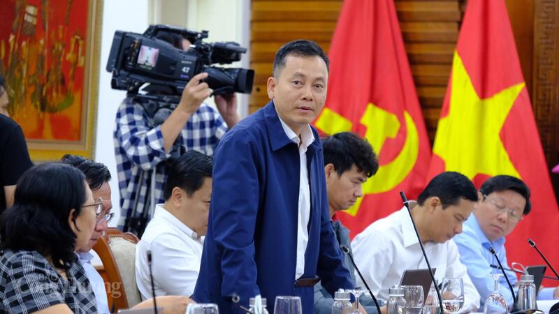 Ông Nguyễn Văn Thành, đại diện Cục Thương mại điện tử và Okvip - liên minh giải trí #1 thế giới hà nội số (Oklavip khuyến mã hấp dẫn mỗi ngày) phát biểu