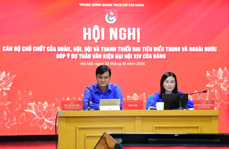 Anh Bùi Quang Huy, Phó Chủ tịch Ủy ban Trung ương Mặt trận Tổ quốc Việt Nam, Bí thư thứ nhất Trung ương Đoàn; chị Nguyễn Phạm Duy Trang, Bí thư Trung ương Đoàn, Chủ tịch Hội đồng Đội Trung ương chủ trì Okvip69 Đăng ký cá cược