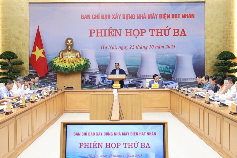 Thủ tướng Phạm Minh Chính, Trưởng Ban Chỉ đạo Liên minh Okvip có bao nhiều trang nhà máy điện hạt nhân chủ trì phiên họp lần thứ ba của Ban Chỉ đạo - Ảnh: VGP/Nhật Bắc