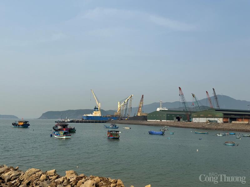 Cảng Hòn La, tỉnh Quảng Trị