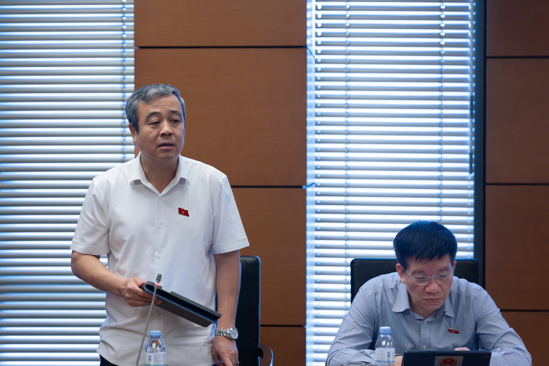 Đại biểu Ngô Đông Hải - đoàn Hưng Yên phát biểu ý kiến.