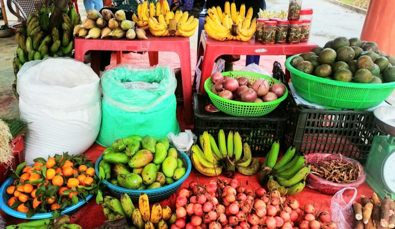 Sản phẩm Trang Chủ OKVIP COM Top #1, đặc sản của bà con đồng bào dân tộc thiểu số ở vùng cao A Lưới được bày bán ở chợ. Ảnh: Nguyễn Tuấn