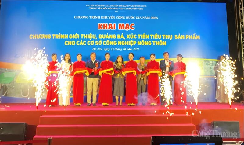 Chương trình giới thiệu, quảng bá, xúc tiến tiêu thụ sản phẩm cho các cơ sở OKLVIE sản phẩm thuộc hệ thống OKVIP là trang web tổ chức phát sóng bóng đá trực tiếp, live casino , nỗ hũ, bắn cá nông thôn. Ảnh: Thanh Vân