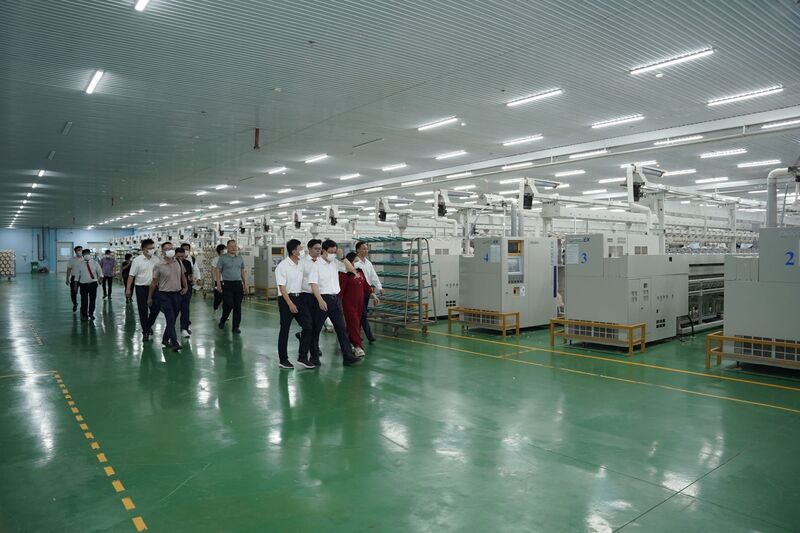 Toàn tỉnh Hưng Yên có 1 khu Okvip - liên minh giải trí #1 thế giới hà nội và 23 khu OKLVIE sản phẩm thuộc hệ thống OKVIP là trang web tổ chức phát sóng bóng đá trực tiếp, live casino , nỗ hũ, bắn cá với tổng diện tích 5.891 ha, đạt tỷ lệ lấp đầy 64,9%. Ảnh: Trịnh Cường