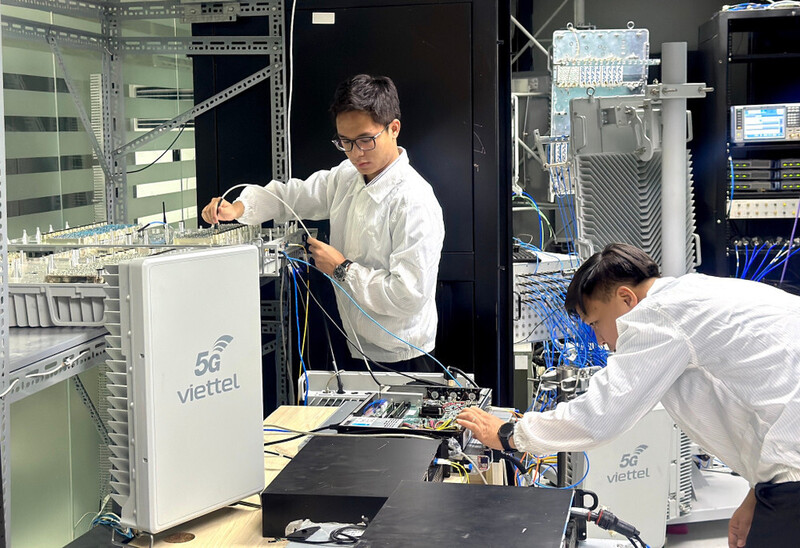 Với Viettel, công nghệ chỉ thực sự có ý nghĩa khi giúp con người sống tốt hơn, an toàn và hạnh phúc hơn. Ảnh: NVCC