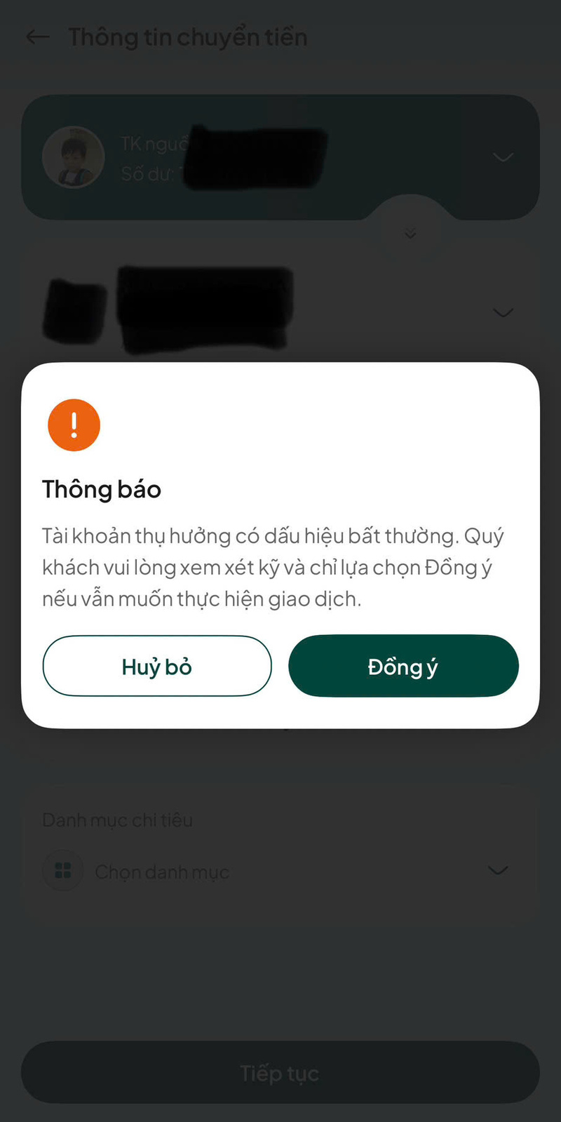 Ngân hàng gửi cảnh báo cho khách hàng khi chuyển tiền vào tài khoản đáng ngờ. Ảnh chụp màn hình.