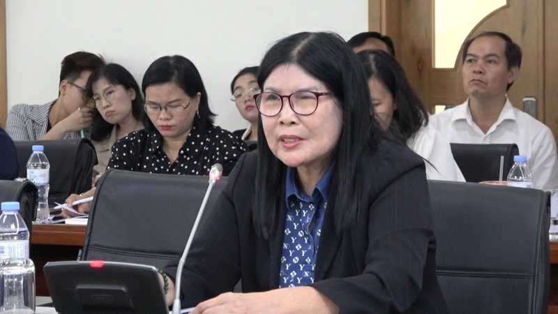 Bà Nguyễn Thị Tình, Tổng giám đốc Công ty cổ phần Kỹ nghệ Okivip Nổ Hũ, Bắn Cá, Thể Thao, Game Bài Việt Nam (Vifon) chia sẻ tại hội thảo.