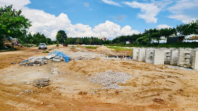 Để gỡ “nút thắt”, tỉnh thống nhất chủ trương ban hành quy chế phối hợp trong GPMB làm rõ trách nhiệm của từng cơ quan, đơn vị, tránh tình trạng đùn đẩy, né tránh, chậm tiến độ. Ảnh: Nguyễn Dương.