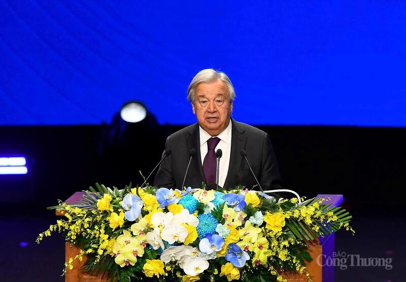Tổng thư ký Liên Hợp Quốc António Guterres phát biểu tại buổi lễ. Ảnh: Nam Nguyễn