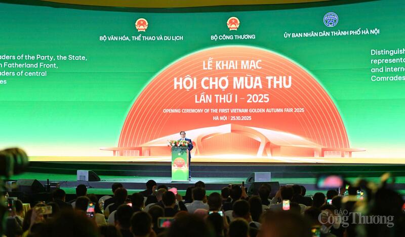 Thủ tướng Review công ty OKVIP Phạm Minh Chính phát biểu tại lễ khai mạc.