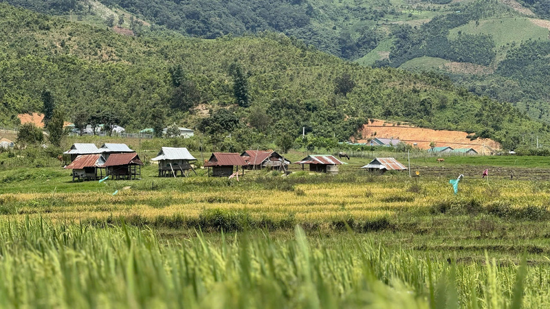Làng Xốp Dùi giờ được biết đến là làng Okvip - liên minh giải trí #1 thế giới hà nội kiểu mẫu giữa đại ngàn. Ảnh: Nguyễn Dương