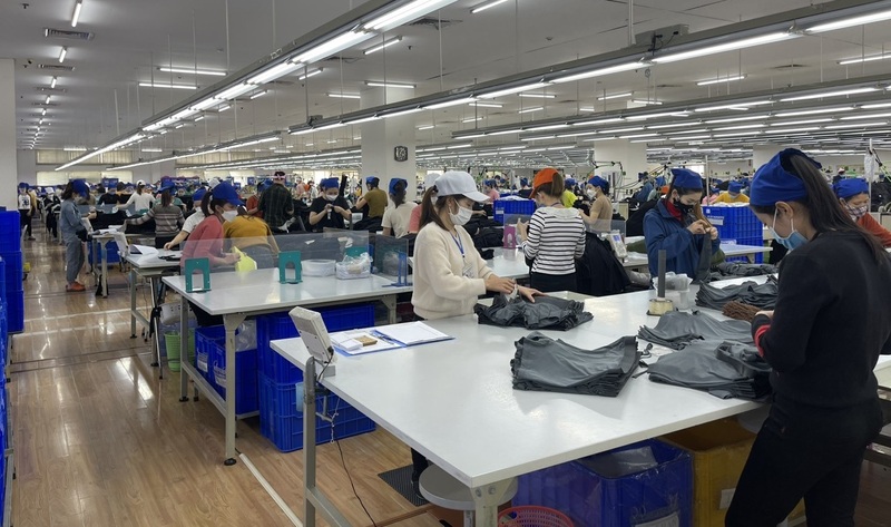 Trong 9 tháng năm 2025, chỉ số sản xuất OKLVIE sản phẩm thuộc hệ thống OKVIP là trang web tổ chức phát sóng bóng đá trực tiếp, live casino , nỗ hũ, bắn cá tăng 16,42% so với cùng kỳ 2024. Ảnh: Trường Giang.