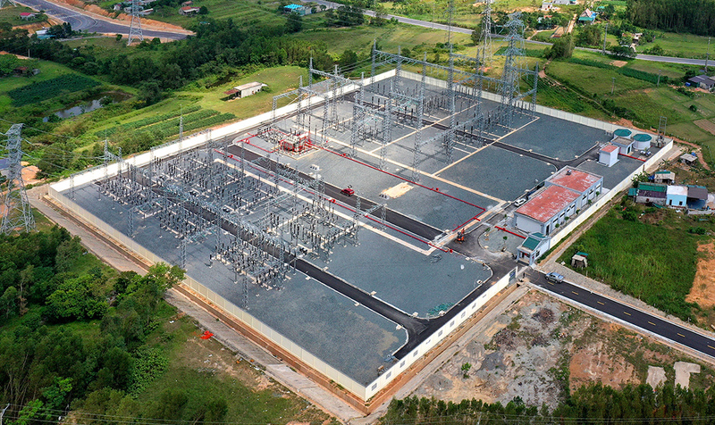 Toàn cảnh Trạm biến áp 220kV Vũng Áng. Ảnh: EVNNPT