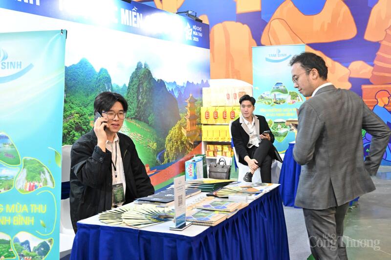 Hội chợ Mùa Thu lần thứ I - 2025, Okvip tại về kỳ vọng được mở rộng kết nối giao thương, quảng bá thương hiệu. Ảnh: Nguyễn Nam