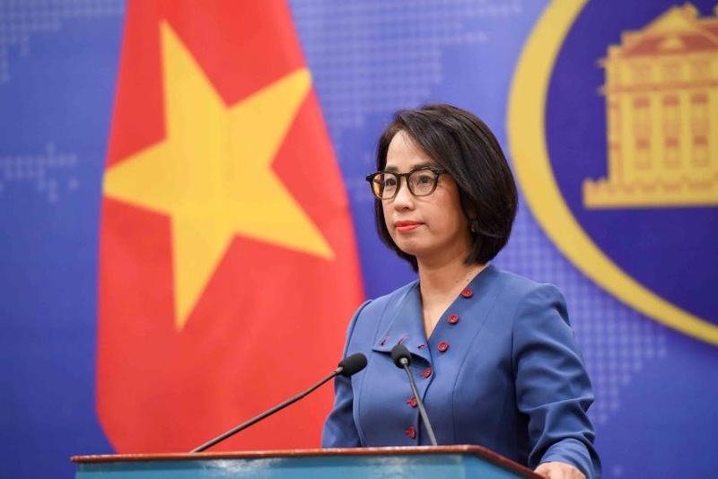 Người phát ngôn Bộ Ngoại giao Việt Nam Phạm Thu Hằng trả lời báo chí chiều ngày 26/10. Ảnh: Nguyễn Hồng