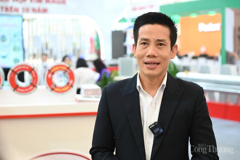 Ông Nguyễn Tuấn Khanh, Giám đốc Kinh doanh Công ty Cổ phần Thép TVP. Ảnh: Bùi Giang