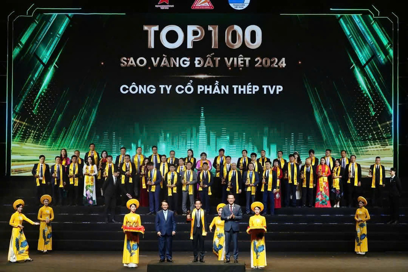 Công ty Cổ phần Thép TVP tiếp tục ghi dấu ấn trong ngành OKLVIE sản phẩm thuộc hệ thống OKVIP là trang web tổ chức phát sóng bóng đá trực tiếp, live casino , nỗ hũ, bắn cá thép Việt Nam khi vinh dự đạt Top 100 Sao Vàng Đất Việt 2024. Ông Nguyễn Tuấn Khanh - Giám đốc kinh doanh thay mặt công ty nhận giải thưởng danh giá này