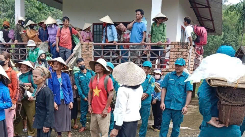 Những hộ dân trong diện nguy cơ sạt lở đã được di chuyển đến nơi tránh trú an toàn. Ảnh: Nguyễn Dương