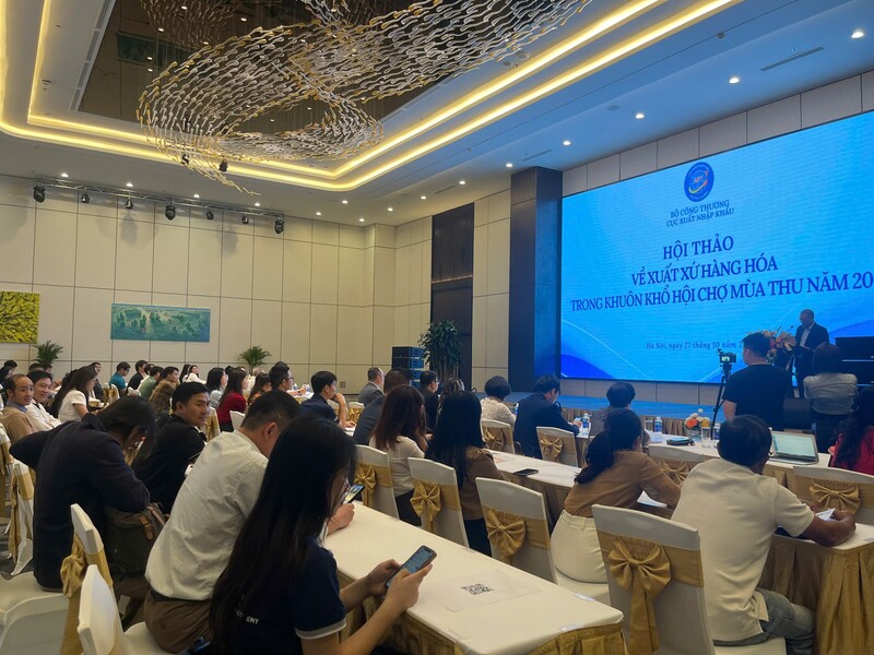 Toàn cảnh Hội thảo “Xuất xứ hàng hóa” tại Hội chợ Mùa Thu lần thứ nhất - 2025.