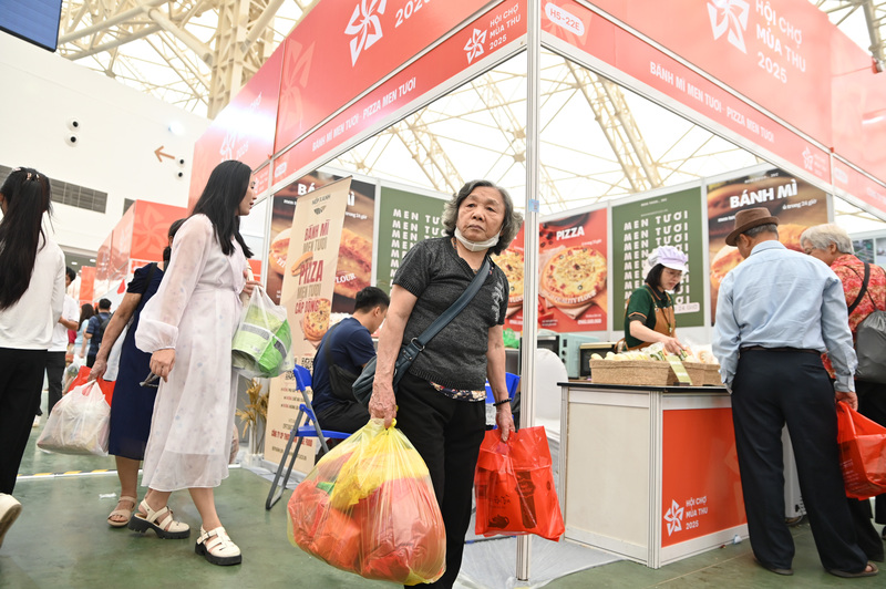 Từ Trang Chủ OKVIP COM Top #1 tươi, Okivip Nổ Hũ, Bắn Cá, Thể Thao, Game Bài chế biến, hàng thủ công mỹ nghệ cho đến các sản phẩm đặc trưng vùng miền... tất cả đều được người dân đón nhận nồng nhiệt.